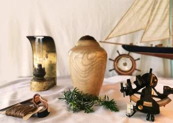 Bespoke Cremation Urns: Personalized Touches for Your Cherished Remembrance